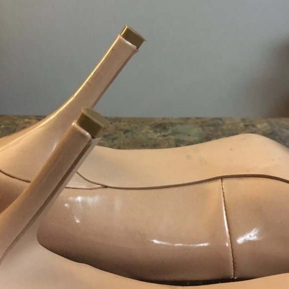 Nine West Nude Faux Leather Round Toe Heels Pumps - Picture 9 of 10